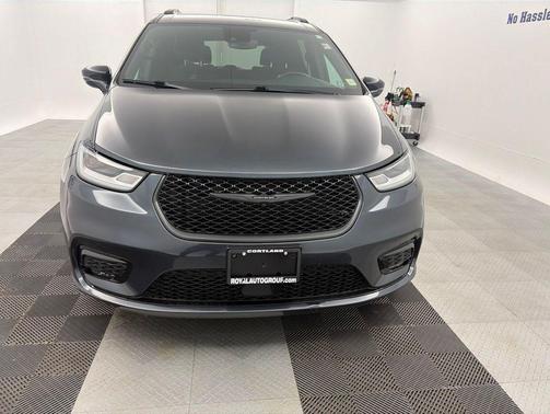 Maximum Steel Metallic Clearcoat 2021 Chrysler Pacifica Touring