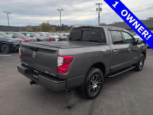 2021 Nissan Titan SV