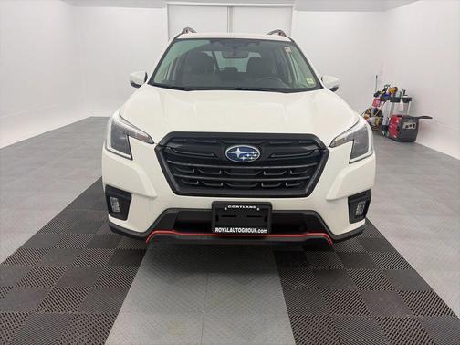 Crystal White Pearl 2023 Subaru Forester Sport