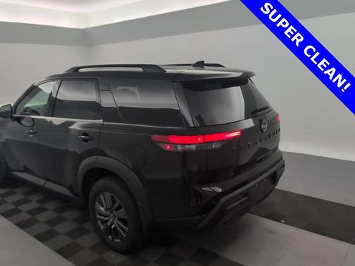 2024 Nissan Pathfinder SV 4WD