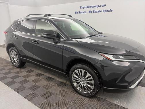 2022 Toyota Venza XLE