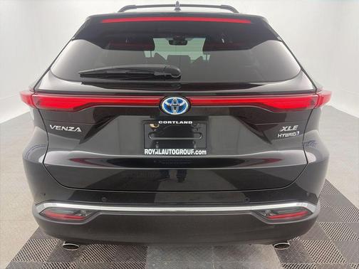 Celestial Black 2022 Toyota Venza XLE