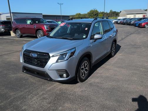 2023 Subaru Forester Premium