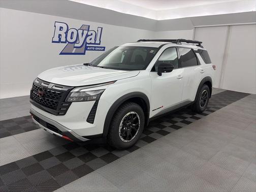 Everest White Pearl Tricoat 2026 Nissan Pathfinder Rock Creek
