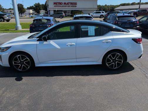 2024 Nissan Sentra SR