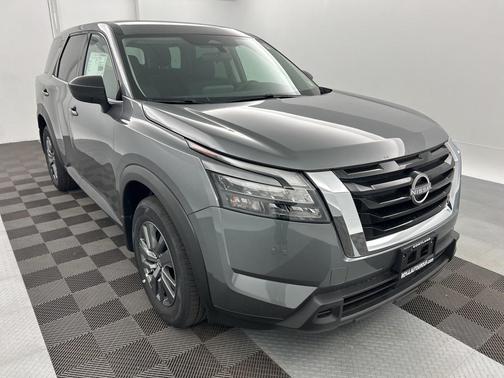 2025 Nissan Pathfinder S 4WD