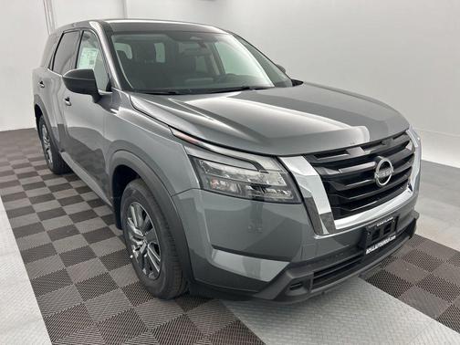 2025 Nissan Pathfinder S 4WD