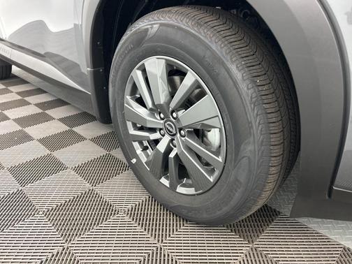 2025 Nissan Pathfinder S 4WD