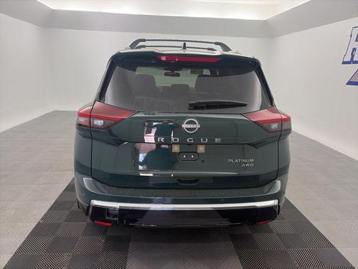 Obsidian Green 2026 Nissan Rogue Platinum