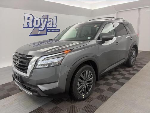 2025 Nissan Pathfinder SL 4WD