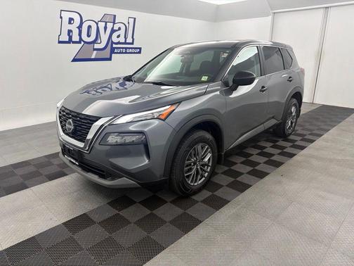 Gun Metallic 2023 Nissan Rogue S