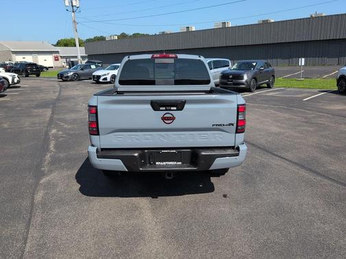 2023 Nissan Frontier PRO-4X
