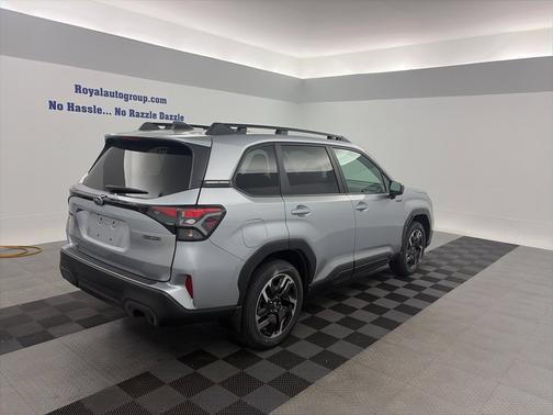 Ice Silver Metallic 2026 Subaru Forester AWD
