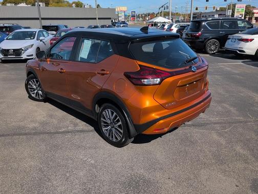 2021 Nissan Kicks SV