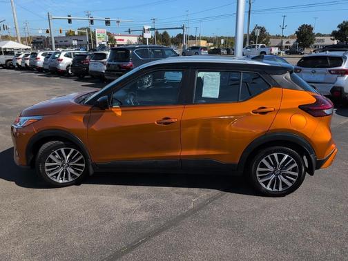 2021 Nissan Kicks SV