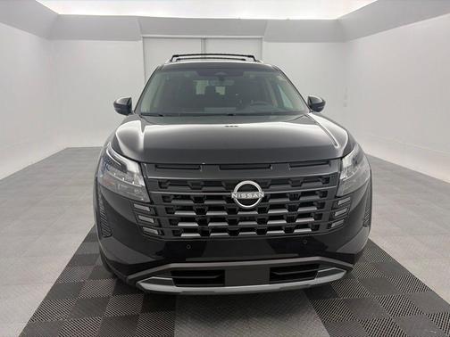 Super Black 2026 Nissan Pathfinder Platinum