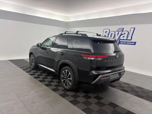 Super Black 2026 Nissan Pathfinder Platinum