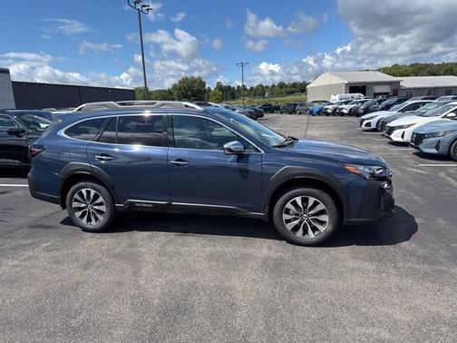 2025 Subaru Outback Touring XT