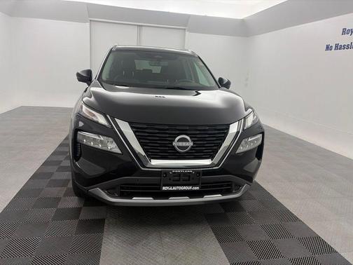 Super Black 2023 Nissan Rogue SL