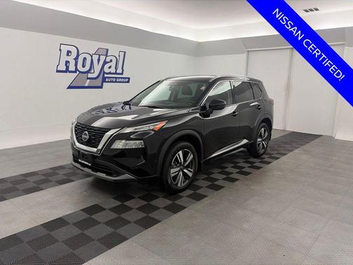 Super Black 2023 Nissan Rogue SL