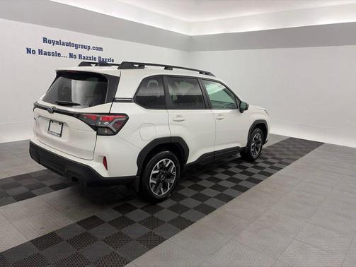 Crystal White Pearl 2026 Subaru Forester Premium