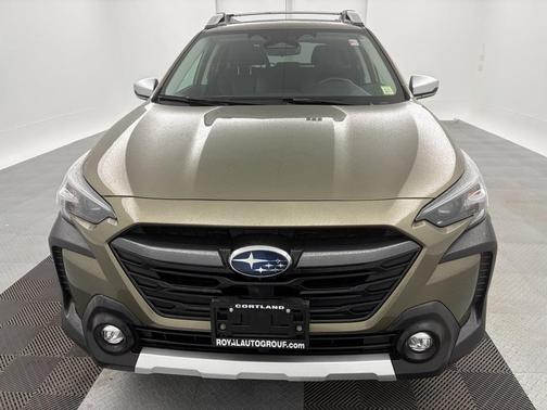 2023 Subaru Outback Touring XT