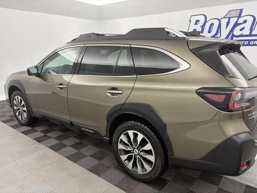 2023 Subaru Outback Touring XT