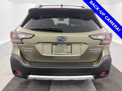 2023 Subaru Outback Touring XT