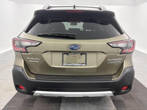 2023 Subaru Outback Touring XT