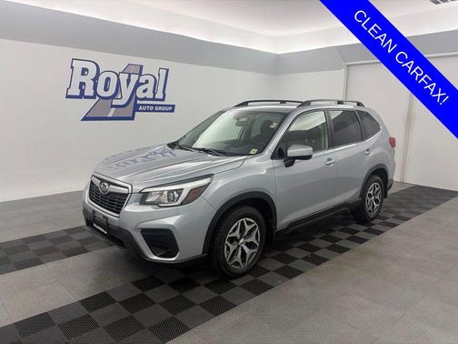 Ice Silver Metallic 2019 Subaru Forester Premium