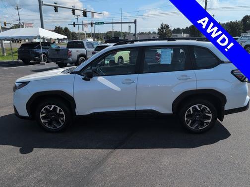 2025 Subaru Forester Base