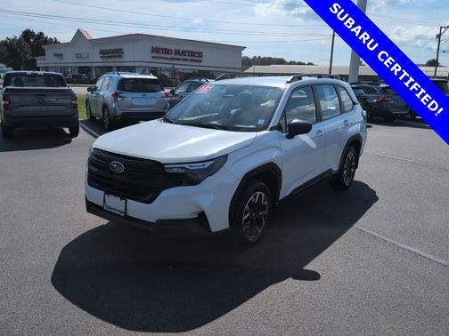 2025 Subaru Forester Base