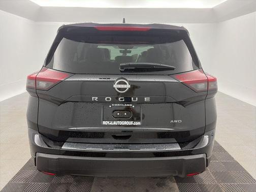 Super Black 2026 Nissan Rogue SV