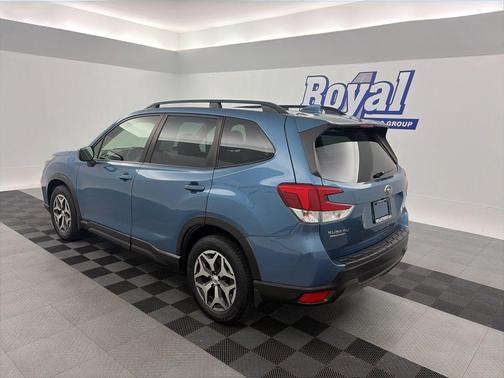 Horizon Blue Pearl 2021 Subaru Forester Premium