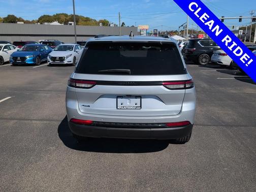 2023 Jeep Grand Cherokee Altitude