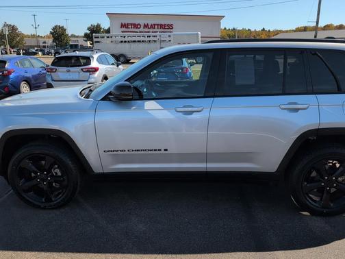 2023 Jeep Grand Cherokee Altitude