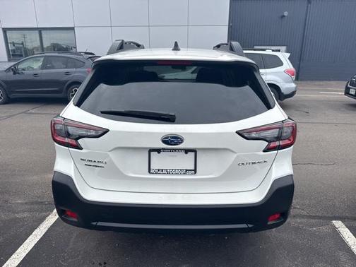 2025 Subaru Outback Premium