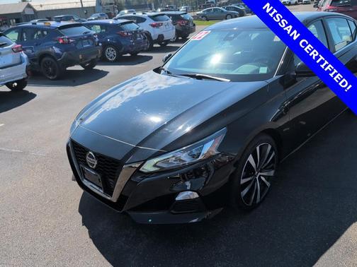 2022 Nissan Altima SR FWD