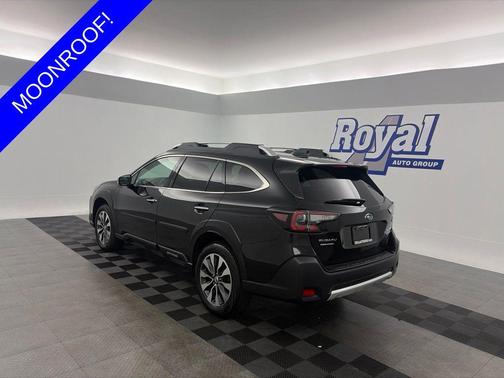 Crystal Black Silica 2025 Subaru Outback Touring XT