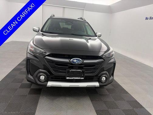 Crystal Black Silica 2025 Subaru Outback Touring XT