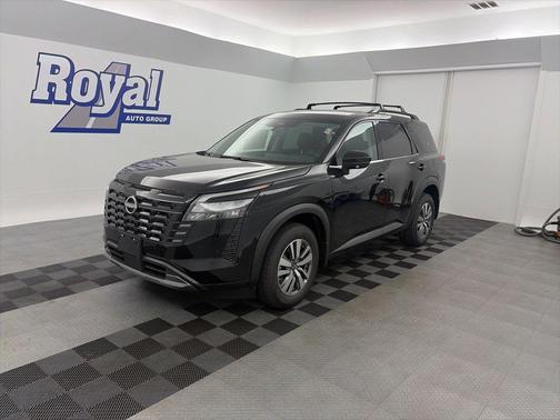 Super Black 2026 Nissan Pathfinder SL