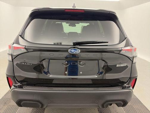 Crystal Black Silica 2026 Subaru Forester Hybrid Touring