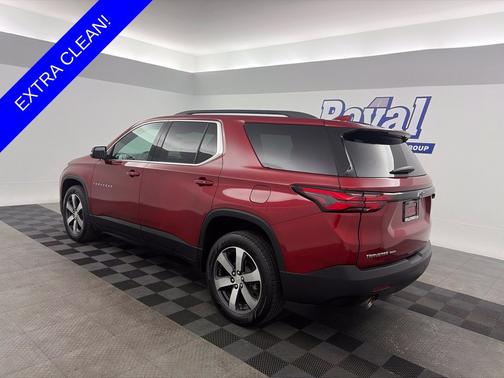 Cherry Red Tintcoat 2022 Chevrolet Traverse LT Leather