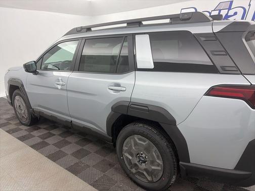 Ice Silver Metallic 2026 Subaru Outback Premium