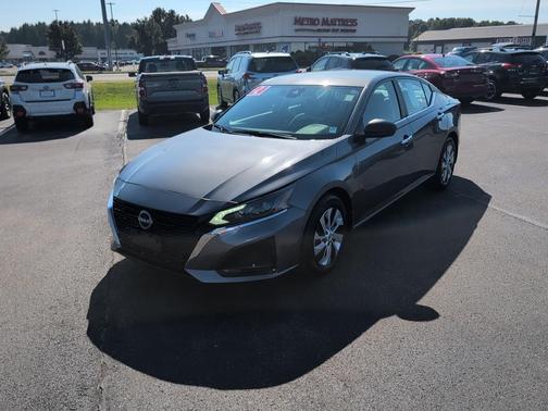 2024 Nissan Altima S FWD