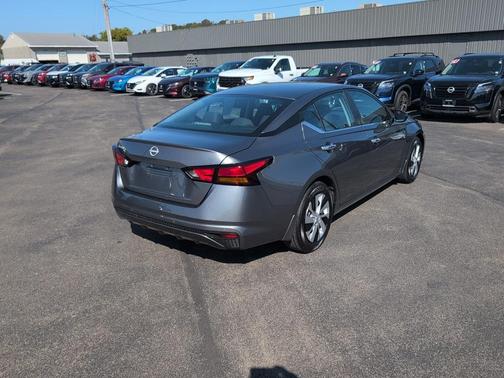 2024 Nissan Altima S FWD