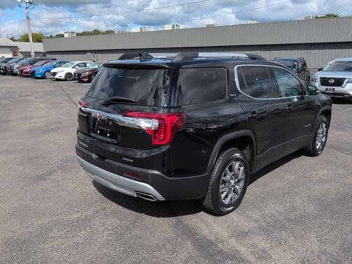 2022 GMC Acadia AWD SLT