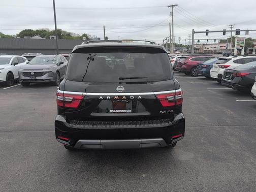 2024 Nissan Armada Platinum 4WD