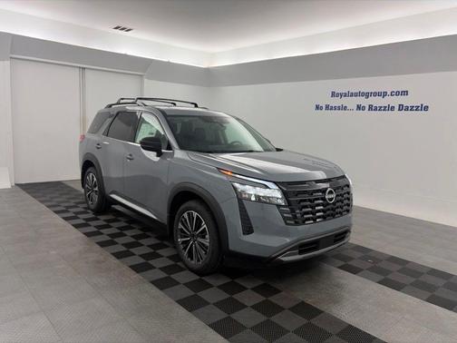 Boulder Gray Pearl 2026 Nissan Pathfinder Platinum