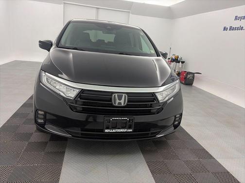 Crystal Black Pearl 2023 Honda Odyssey EX-L